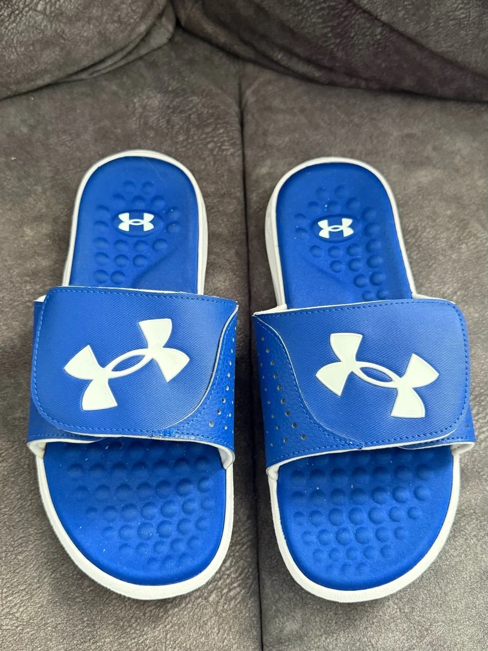Under Armour Boys' Royal Blue Logo Adjustable Slide Sandals (47)
